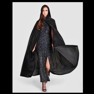 OSFM Womens Men’s Black Velvet Hooded Cape Cover Dress Up Costume